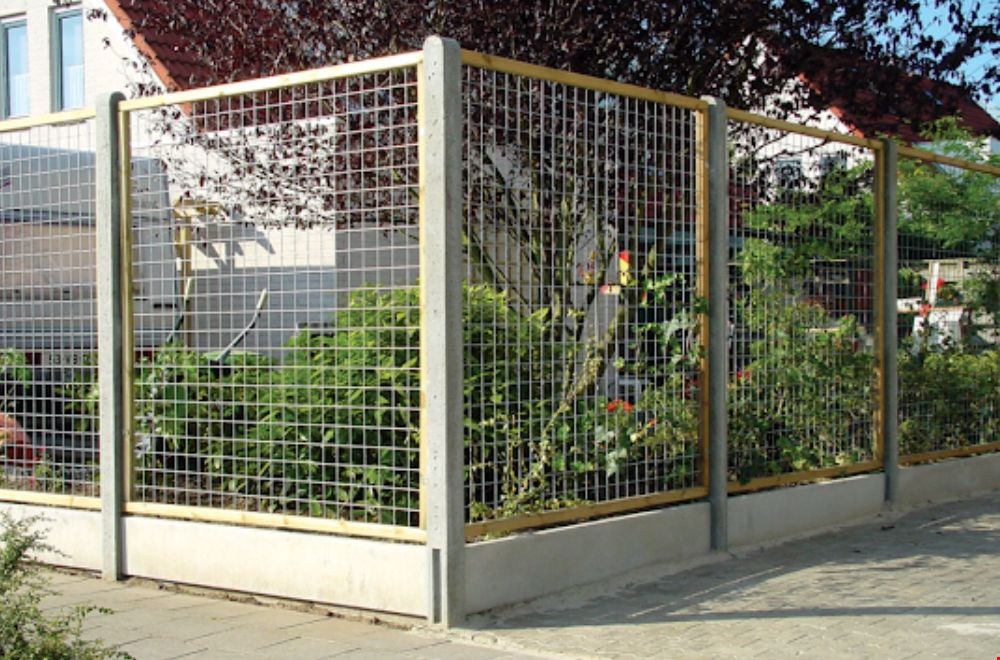 Houten schutting, gaaspaneel of betonplaat: welke tuinafscheiding kies jij?